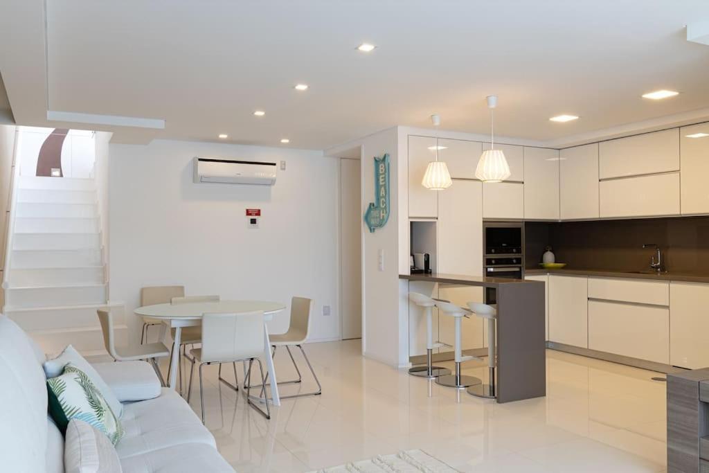 Mifi Beach Luxury Duplex By Mp فيلا نوفا دي غايا المظهر الخارجي الصورة